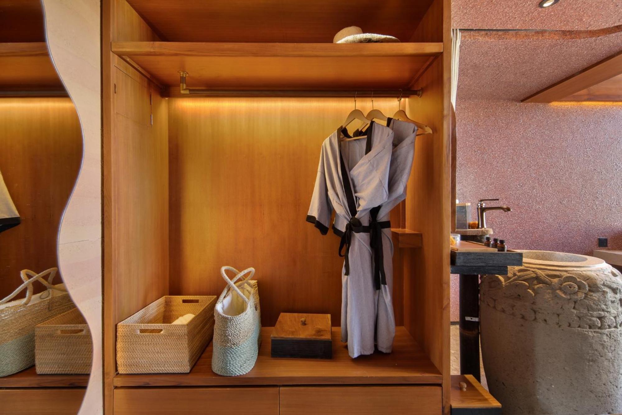 Seascape Luxury Resort & Spa Sanur By Ini Vie Hospitality (Adults Only) Ngoại thất bức ảnh